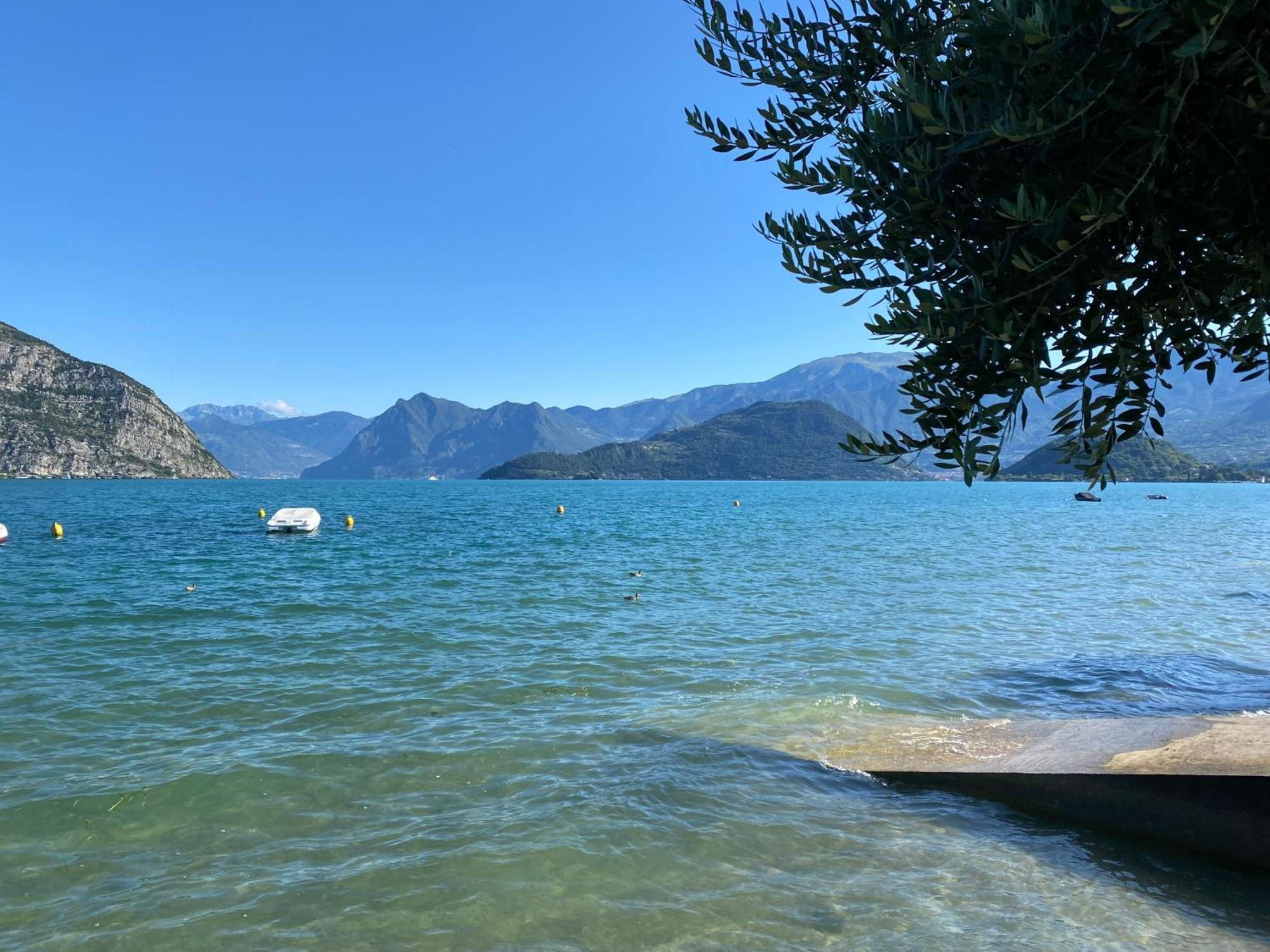 Holiday Home Punta D'Oro With Garden, Parking Place And Lake Access At 300 M Исео Экстерьер фото